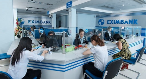 Mở thẻ ATM tại quầy giao dịch Eximbank