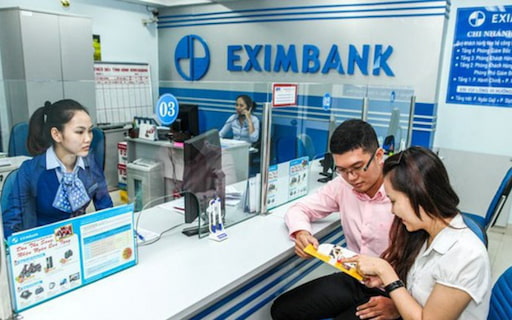 Eximbank hiện đa dạng hóa các sản phẩm và dịch vụ tài chính để phục vụ khách hàng