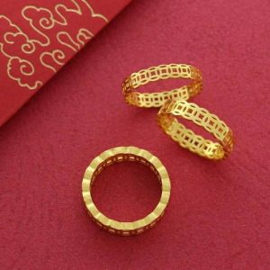 Nhẫn Kim Tiền Vàng 24K Giá Bao Nhiêu?