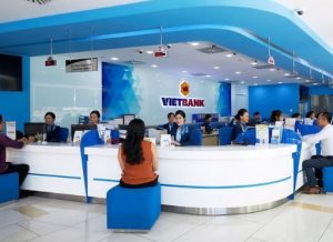 Ngân hàng Vietbank trong giờ làm việc.